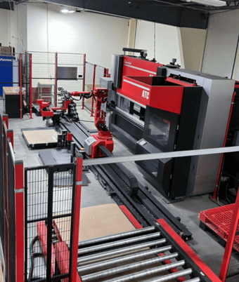 Amada #HG1003AR, CNC Press Brake, 100 Ton, 120" bending length, robotic cell, automatic tool changer, AMNC 3i - Image 4