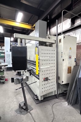 176 Ton, Durma #CNC-HAP-30160, press brake, 10' overall, 100" between housing, 7.87" stroke, Delem Control - Image 1