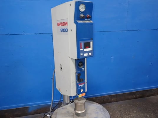 Branson #2000iw, Ultrasonic Welder, 2.3 kW, 14 Amps, 200-240 V. - Image 2
