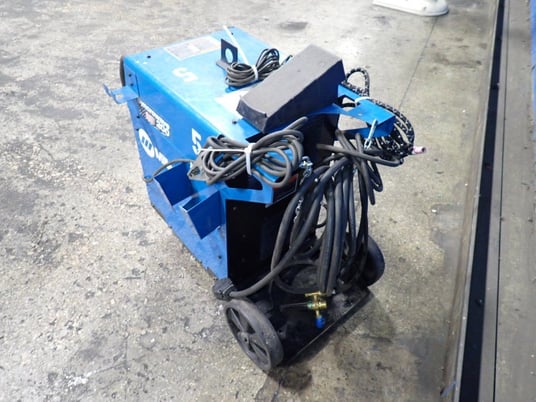 Miller #Syncrowave-200, Welder Unit, 200 Amps, 18 V AC/DC, 230 VAC - Image 4