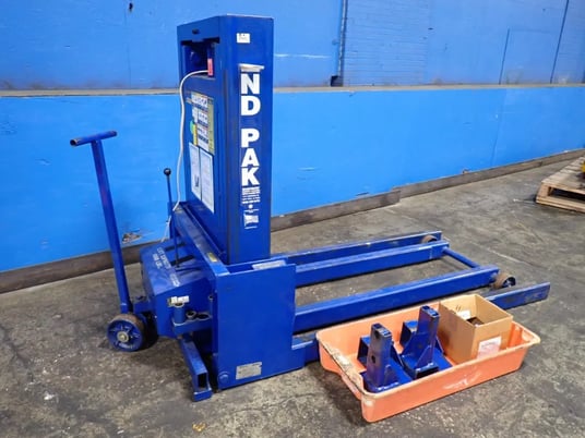 Bendpak Inc. #ML-6, Automotive Lift, 6000 lb. capacity, 1999 - Image 3