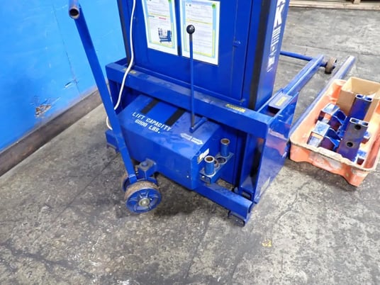 Bendpak Inc. #ML-6, Automotive Lift, 6000 lb. capacity, 1999 - Image 5