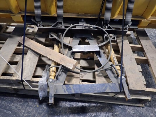 Meyer #C-9, Snow Plow, 108" capacity - Image 5