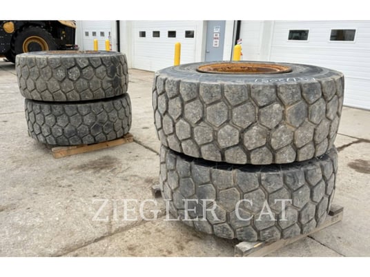 Caterpillar 950M-962M23.5R25FOAMFILLED, - Image 3