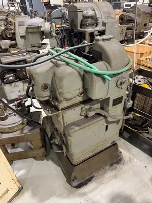 Gleason #3, Straight Bevel Gear Generator, 4.5" pitch diameter, 2.25" cone dist., 10 DP, change gears & - Image 2