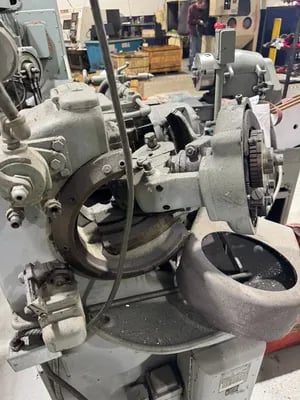 Gleason #3, Straight Bevel Gear Generator, 4.5" pitch diameter, 2.25" cone dist., 10 DP, change gears & - Image 4