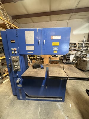 W.F. Wells #V4012, vertical bandsaw, 1" x 195" blade - Image 1