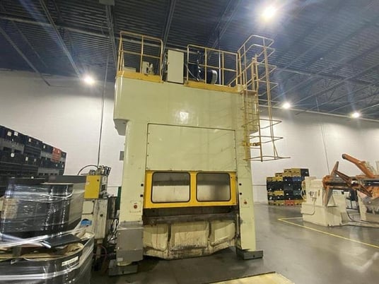 330 Ton, Komatsu #L2M300-3BM, straight side double crank stamping press, 4.9" stroke, 21.65" die height - Image 4