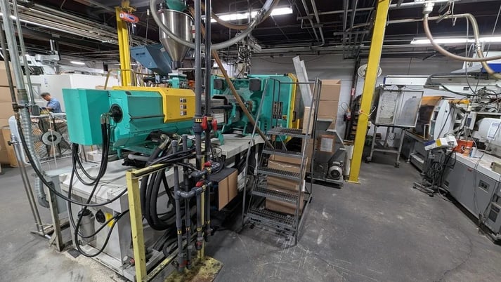 350 Ton, 18 oz., Arburg #Allrounder-720S-3200-1300, horizontal plastic injection molder, 28.3" x 28.3" tie - Image 3