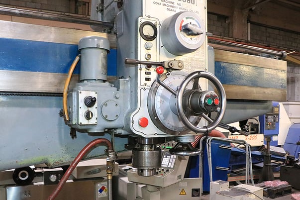 6' -1/2' " -19" Ooya #RE3-2000, radial drill, 10 HP, power elevation & clamping, #5MT, T-Slotted Base, coolant - Image 5