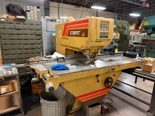 30 Ton, Strippit #Super-30/30, semi-auto single punch press, 30" throat, 72" x 48" table, misc. tooling, 1981 - Image 1