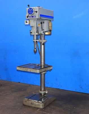 20" Clausing #2275, variable speed drill press, 6.5" spindle travel, 1-1/2 HP, #3MT, T-Slotted table & base - Image 3