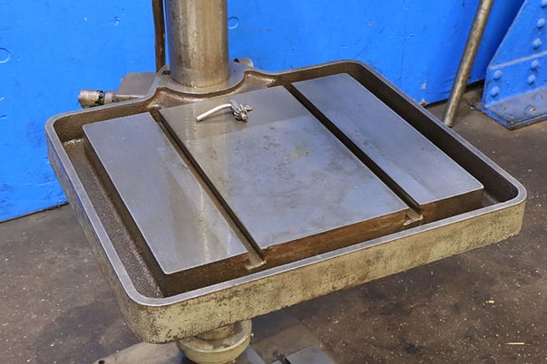 20" Clausing #2275, variable speed drill press, 6.5" spindle travel, 1-1/2 HP, #3MT, T-Slotted table & base - Image 6