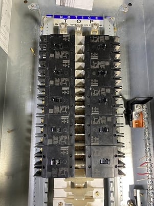225 Amp. Eaton, Pow-R-Stock #PRL2X, Panelboard, 480Y/277V, 3PH, 4W, GHB3020 Breakers - Image 3