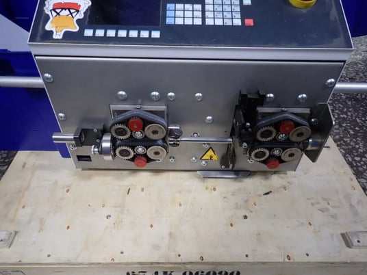 Schleuniger #OS 9450, Wire Stripping Machine - Image 4