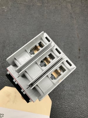 ABB #SU203M-K20A, 3-Pole Miniature Circuit Breaker - Image 4