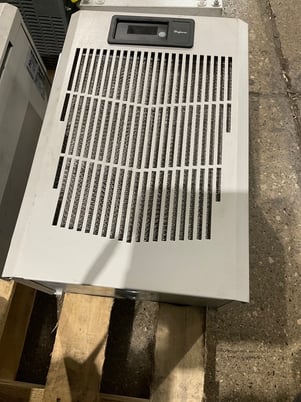 Hoffman #N170116G010, Allis-Chalmers ool Enclosure AC 1025 BTU 115V - Image 3