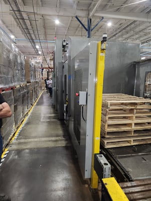 Columbia FL3000 Low Level Case Palletizer - Image 6