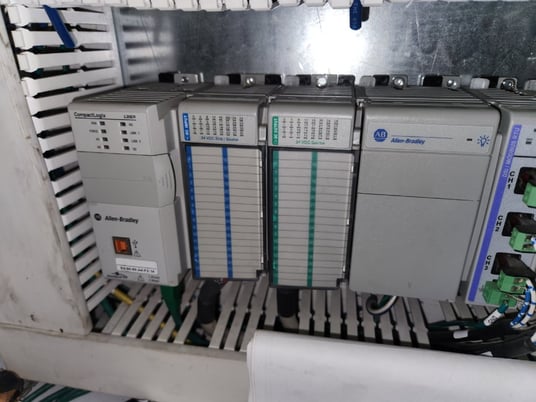 Columbia FL3000 Low Level Case Palletizer - Image 8