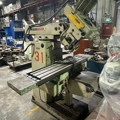 TOS Kurim Finesa Universal Milling Machine, #40 Taper Spindle, 11.5" x 49" Table, Power Feed X - Image 4