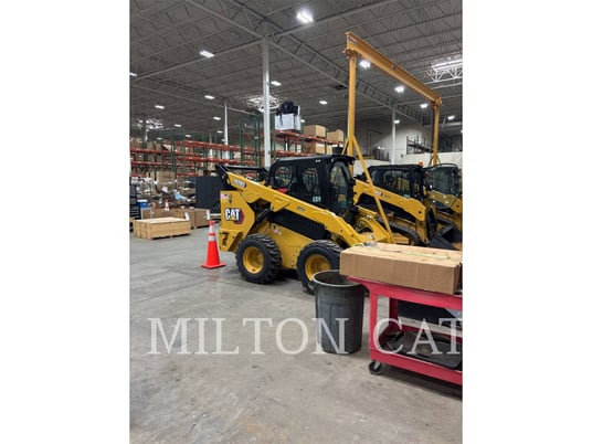 Cat 262, Skid Steer Loader, 134 hours, S/N: TP403151, 2024 - Image 3
