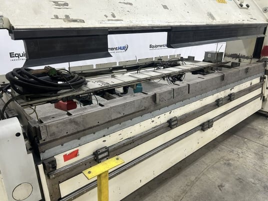 120" x 1/4" Fasti #225-32/6.0, hydraulic CNC fold machine, not working / for parts - Image 6