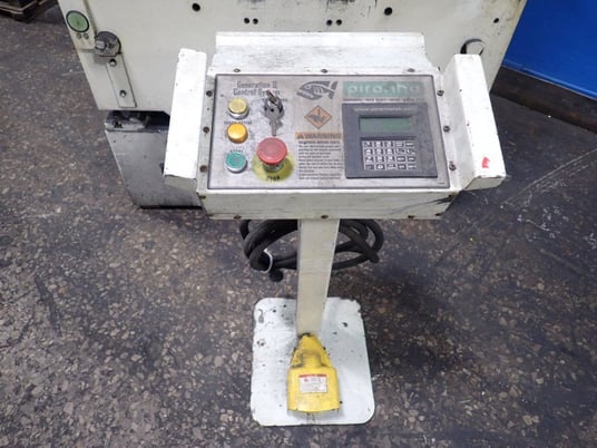 25 Ton, Piranha, Press Brake, 4' overall, Generation-II Control - Image 4