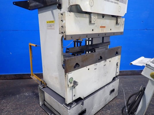 25 Ton, Piranha, Press Brake, 4' overall, Generation-II Control - Image 6
