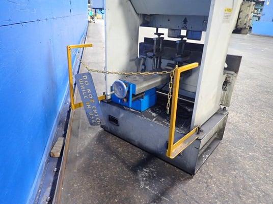 25 Ton, Piranha, Press Brake, 4' overall, Generation-II Control - Image 7