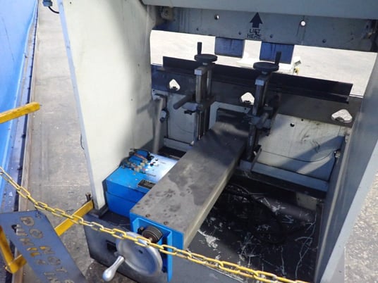 25 Ton, Piranha, Press Brake, 4' overall, Generation-II Control - Image 8
