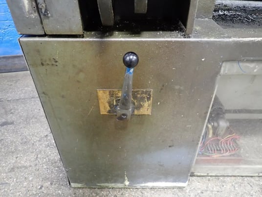 14" x 36" South Bend #14, Lathe, 1" bore, 3jaw 2" chuck, tool post, tailstock - Image 5