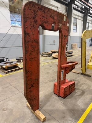 60000 lb. Bushman, C-hook, 74" arm, 31" height - Image 3