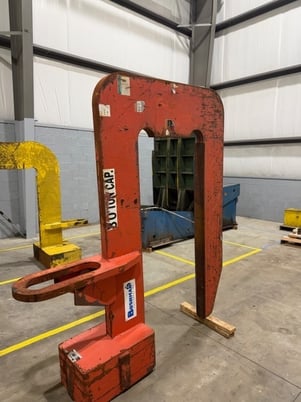 60000 lb. Bushman, C-hook, 74" arm, 31" height - Image 5