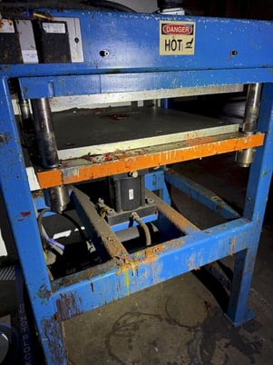 Leader Engineering, fabrication heat press, 3000 psi, 2 HP, 2018 - Image 5