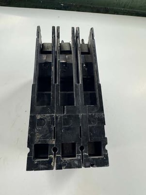 I-T-E Electrical Products Circuit Breaker E43B030 480V Allis-Chalmers - Image 4
