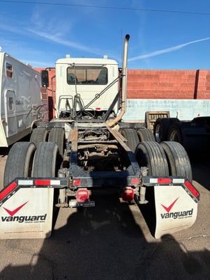 Mack #Pinnacle-64T, Day Cab Semi Truck, Mack MP8, mDrive Automatic, Air Ride, Tandem Axle, 2019 - Image 3