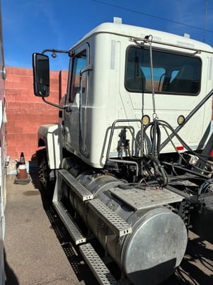 Mack #Pinnacle-64T, Day Cab Semi Truck, Mack MP8, mDrive Automatic, Air Ride, Tandem Axle, 2019 - Image 6