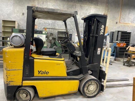 8000 lb. Yale #GLC080LGNGAE085, Forklift, 185" lift height - Image 1
