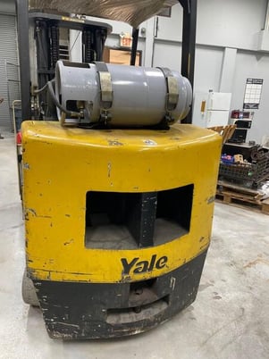 8000 lb. Yale #GLC080LGNGAE085, Forklift, 185" lift height - Image 6