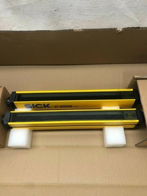 SICK #C4000, Safety Light Curtain, 3.5-6.4 watts, 15 beams, 24 VDC - Image 2