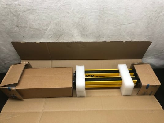SICK #C4000, Safety Light Curtain, 3.5-6.4 watts, 15 beams, 24 VDC - Image 7