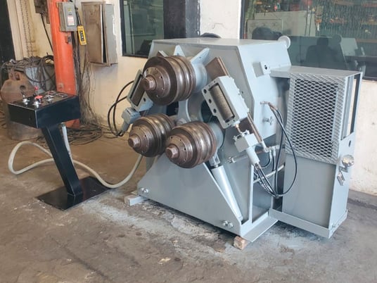 4" x 4" x 1/2" Conrad #C12A, Profile Rolling Machine, dual piston system, 1988 - Image 1
