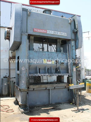 300 Ton, Niagara #SC2-300-84-48, Punch Press, 20" x 32" infeed window, 12" stroke, 25 SPM, 1980 - Image 2