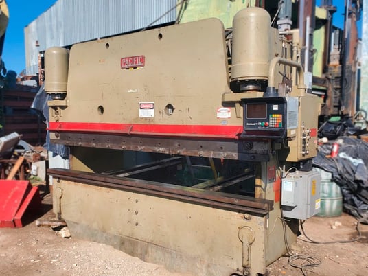 HYDRAULIC CURTAIN PRESS PACIFIC 12' x 225 TON - Image 2
