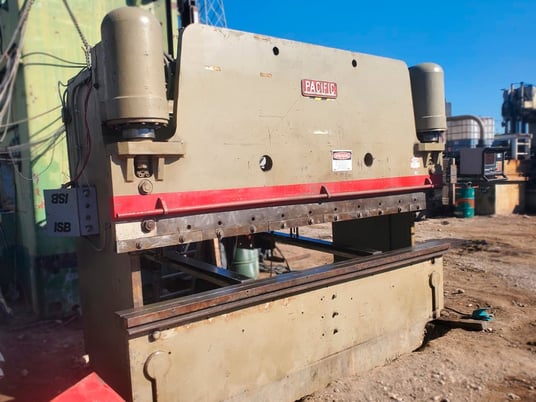 HYDRAULIC CURTAIN PRESS PACIFIC 12' x 225 TON - Image 3