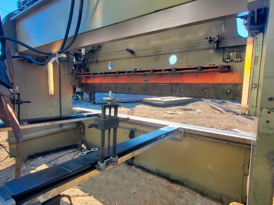 HYDRAULIC CURTAIN PRESS PACIFIC 12' x 225 TON - Image 4