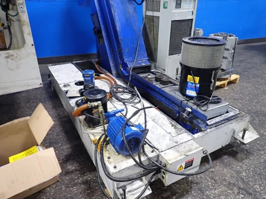 Daewoo Doosan #DHP-400, CNC horizontal machining center, 60 automatic tool changer, Fanuc 18i-MB, Tombstones - Image 8