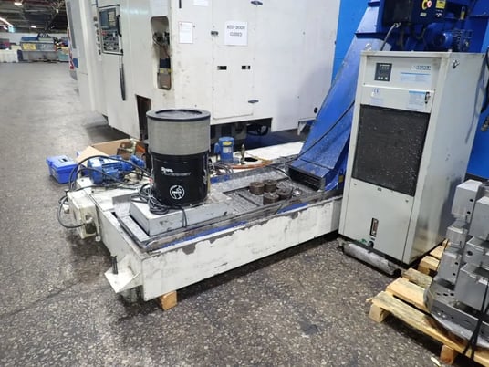 Daewoo Doosan #DHP-400, CNC horizontal machining center, 60 automatic tool changer, Fanuc 18i-MB, Tombstones - Image 10