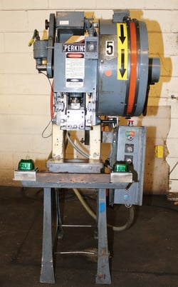 9 Ton, Perkins #200-B, OBI press, 1.5" stroke, 8" x13" bed, 5.5" Shut Height, 1.5" adjustment, air clutch - Image 2