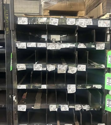 Pigeon hole racking, 42" D x 119" L x 6' T, 7" x 14" holes (8 available) - Image 2